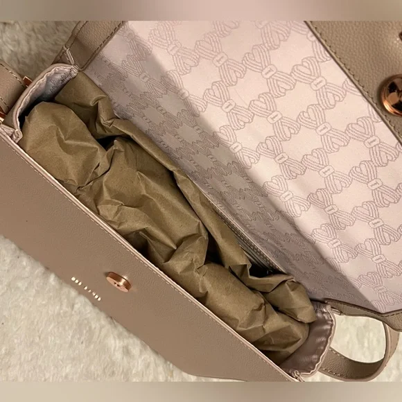 ‼️SOLD‼️ Ted Baker women’s adjustable strap crossbody bag - Picture 5 of 6